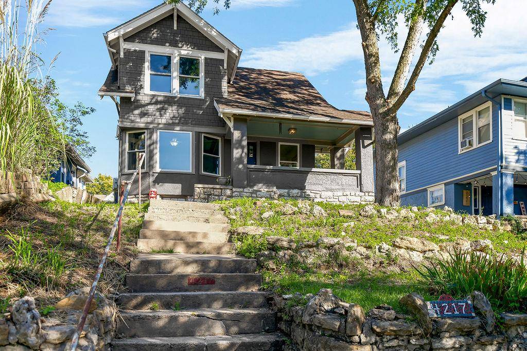 4217 Holmes ST, Kansas City, MO 64110