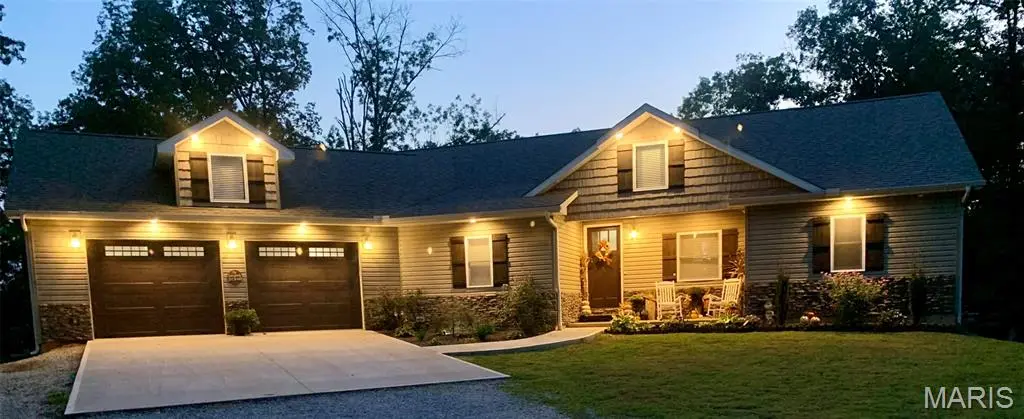 21 County Road 469, Poplar Bluff, MO 63901