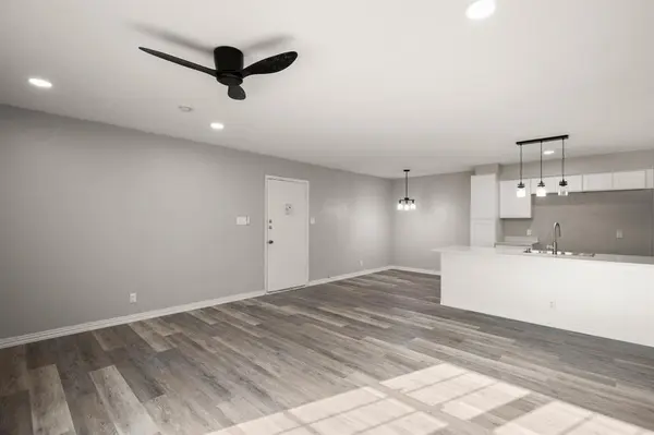 910 Duncan LN #56, Austin, TX 78705