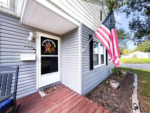 708 Vest DR, Warrensburg, MO 64093
