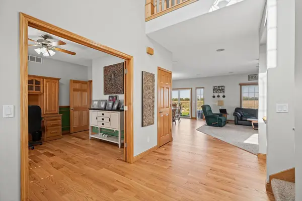 1000 Reagan DR, St. Joseph, IL 61873