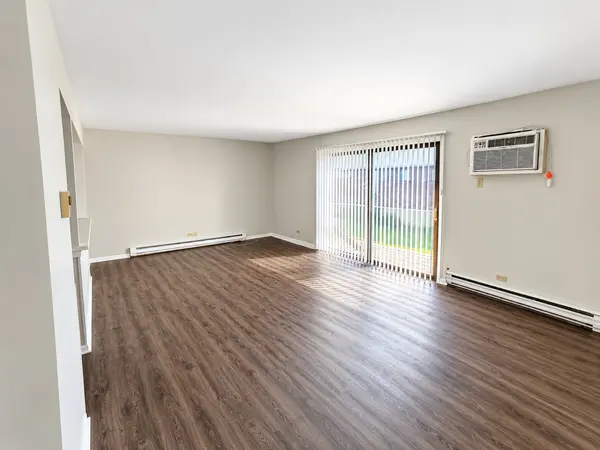 1713 Nelson RD #10, New Lenox, IL 60451