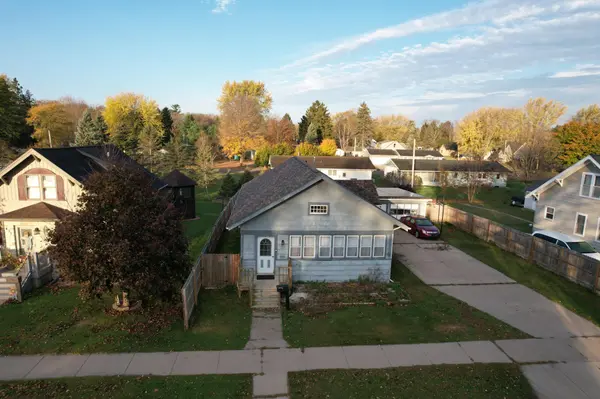 427 S 5th ST, Barron, WI 54812