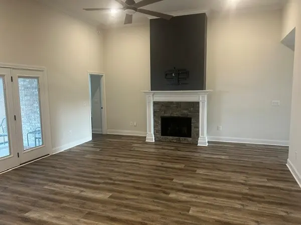 170 Aspen Pine Dr, Clarksville, TN 37043