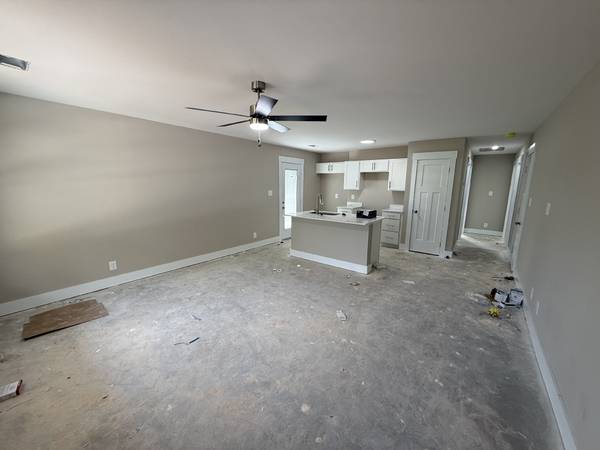 154 Indiana Ave, Oak Grove, KY 42262