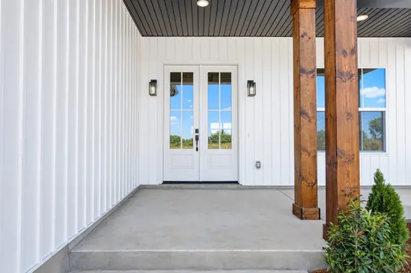 2842 Smoot Rd, Morrison, TN 37357