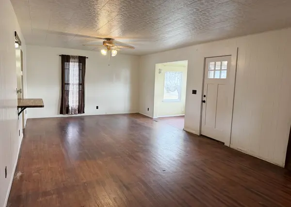 26 Ash St, Miltonvale, KS 67466