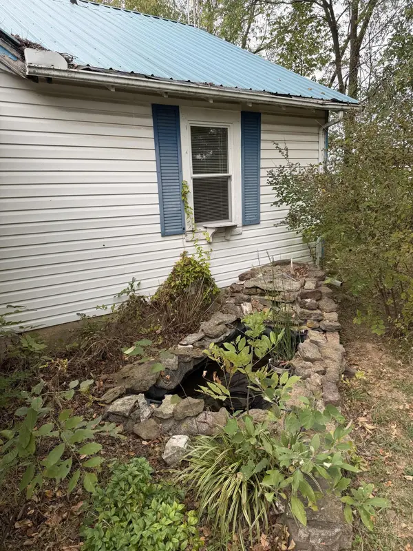 2207 State Highway M, Nixa, MO 65714