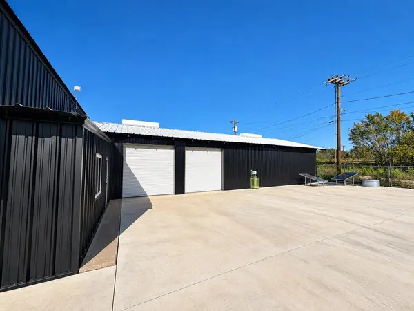 759 W Austin ST, Giddings, TX 78942