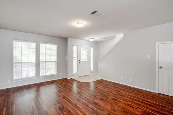 524 Rolling Oak DR, Round Rock, TX 78664