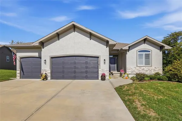 34462 W 82nd ST, De Soto, KS 66018