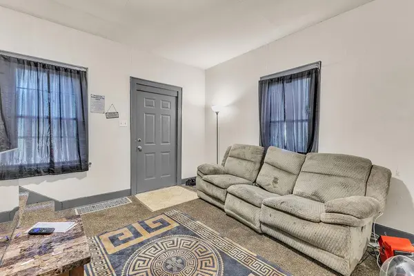 1014 Patee ST, St Joseph, MO 64501