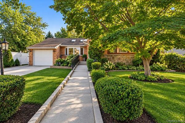 96 Rosedale RD, North Woodmere, NY 11581