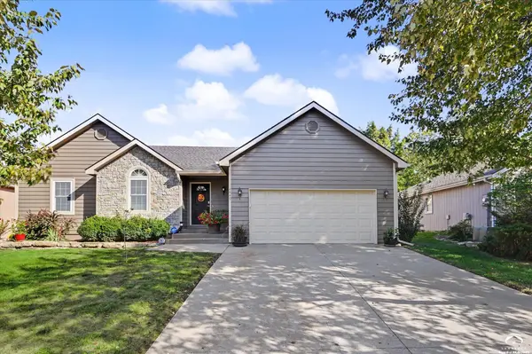 4440 Roundabout CIR, Lawrence, KS 66049