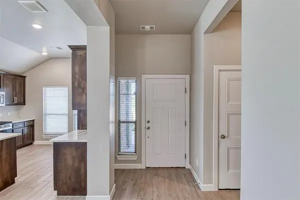 517 Elena DR, Blanchard, OK 73010