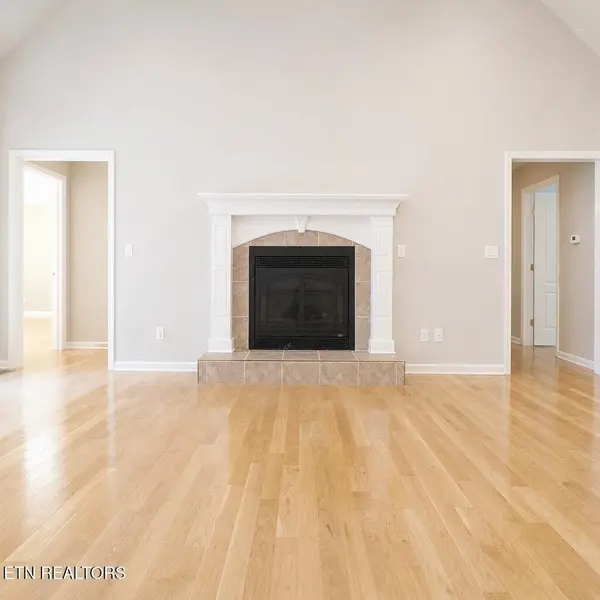 224 Forest Hill Drive, Crossville, TN 38558