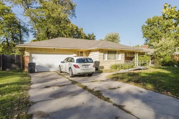 6420 E 9th, Wichita, KS 67206