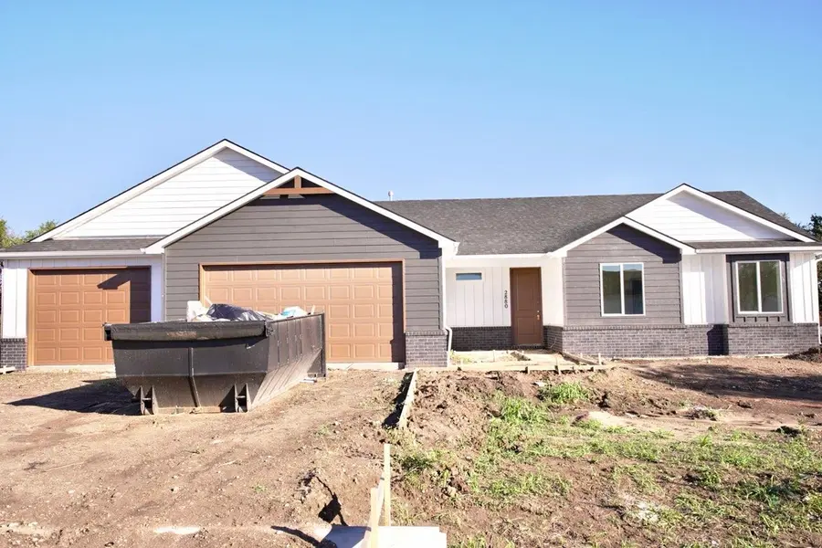2880 E Ofelia St, Valley Center, KS 67147