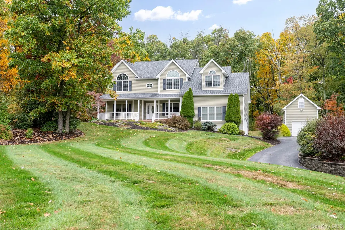 39 Theresa CT, Lagrangeville, NY 12540