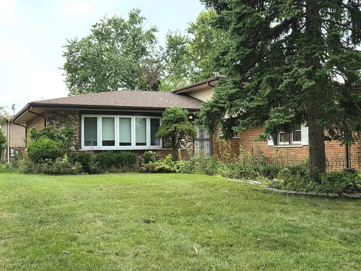 15520 Orogrande DR, Oak Forest, IL 60452