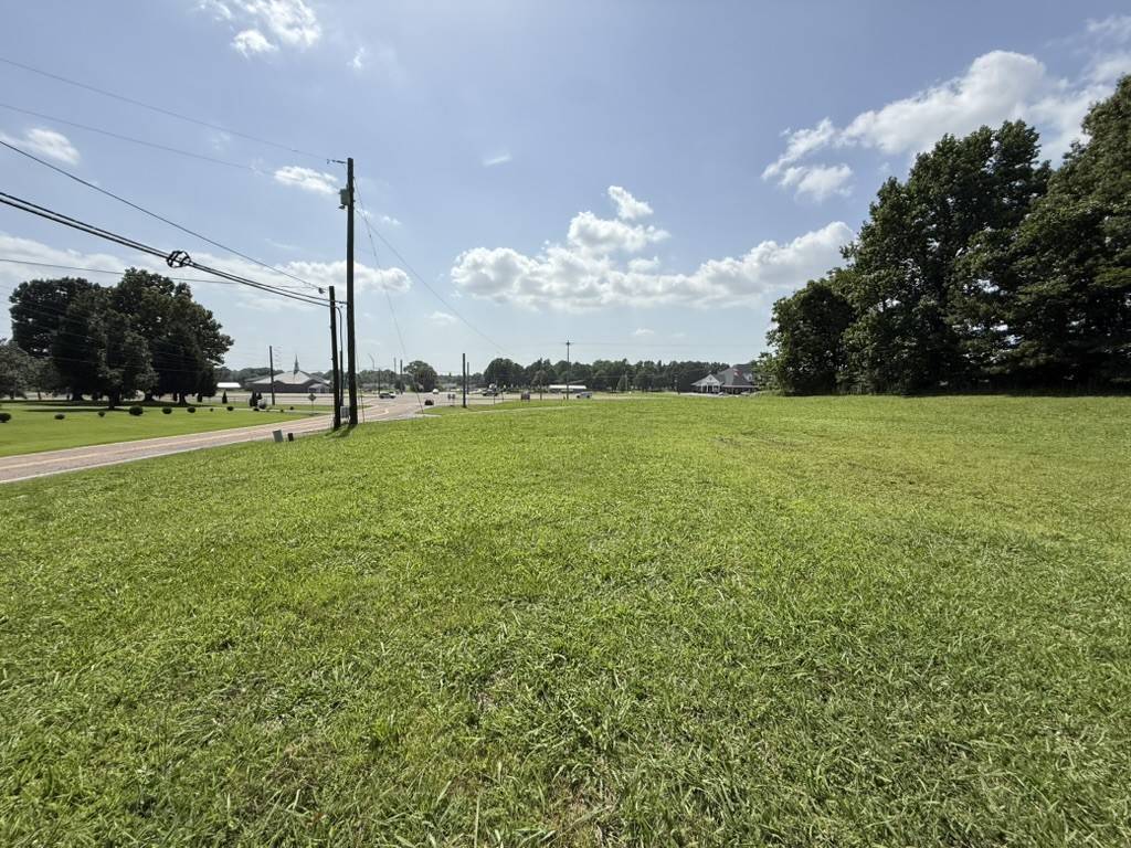 357 W Church Ave, Medina, TN 38355