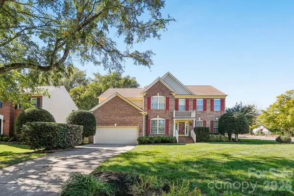 704 Meadow Lake DR, Matthews, NC 28105