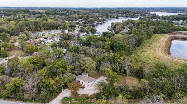 165 T ST, Lake Lotawana, MO 64086