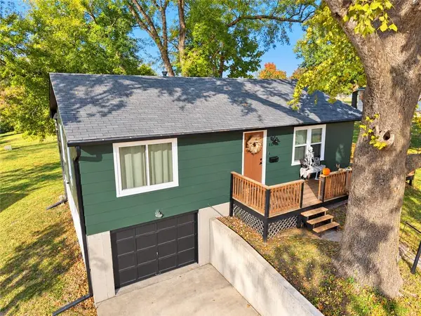 116 S Elm ST, Stanberry, MO 64489