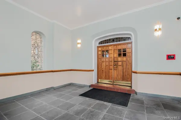 219 Bronx River RD #5A, Yonkers, NY 10704