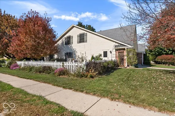 14 Balmoral CT, Zionsville, IN 46077