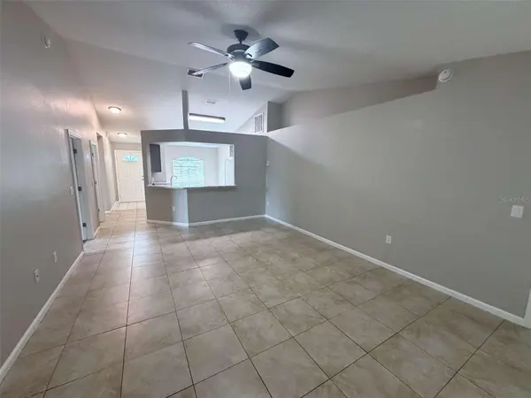 3670 COUNTRY LN, Lakeland, FL 33810