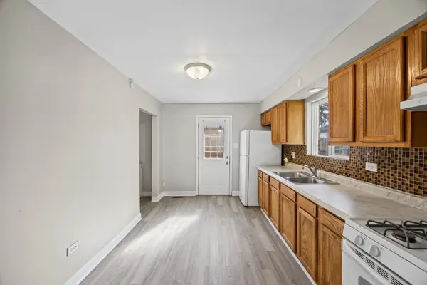808 Mackinaw AVE, Calumet City, IL 60409