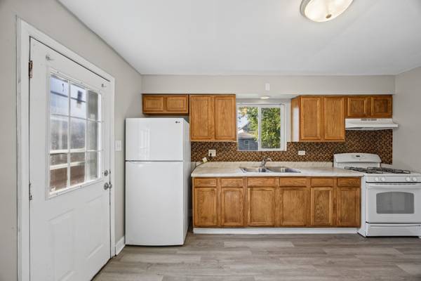 808 Mackinaw AVE, Calumet City, IL 60409