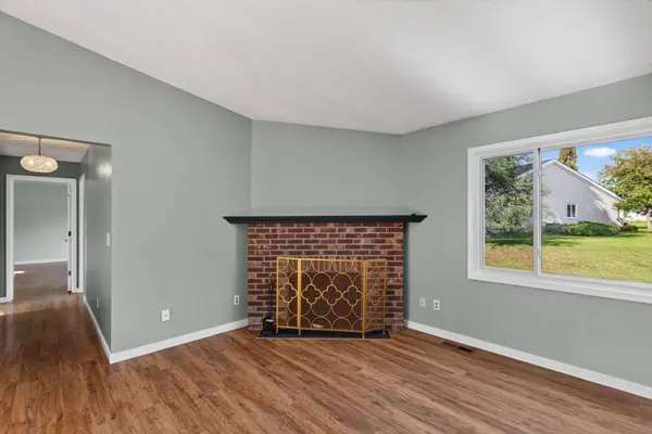 7440 Landau Curve, Bloomington, MN 55438