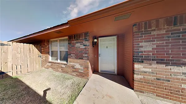 3609 Liberty DR, Moore, OK 73160