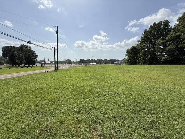 357 W Church Ave, Medina, TN 38355
