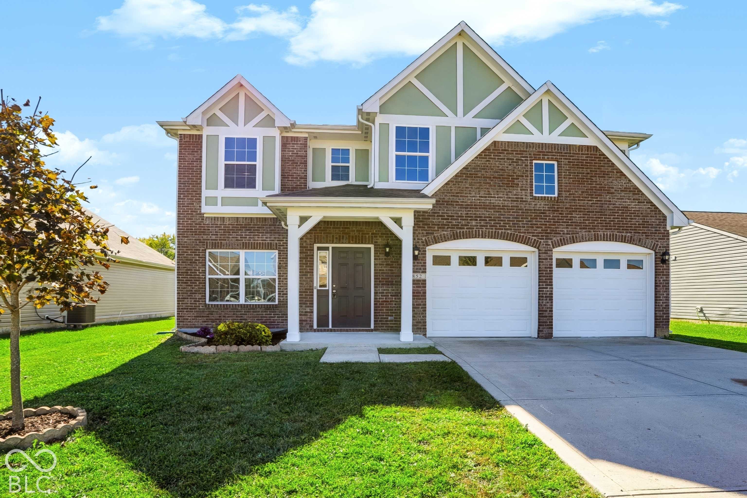 852 Starflower TRCE, Greenwood, IN 46143