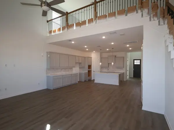 912 Purmela ST, Leander, TX 78641