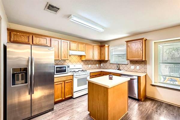 1900 Jesse Owens DR, Austin, TX 78748