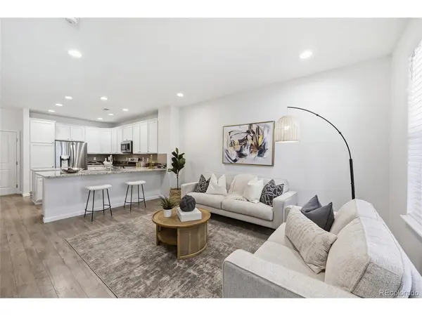 9002 E Caley, Englewood, CO 80111