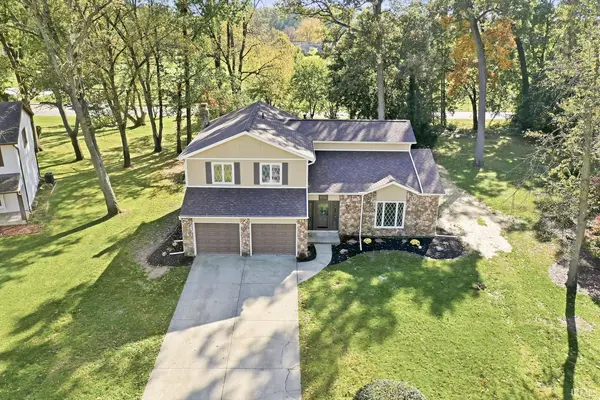 16066 Baywood LN, Granger, IN 46530