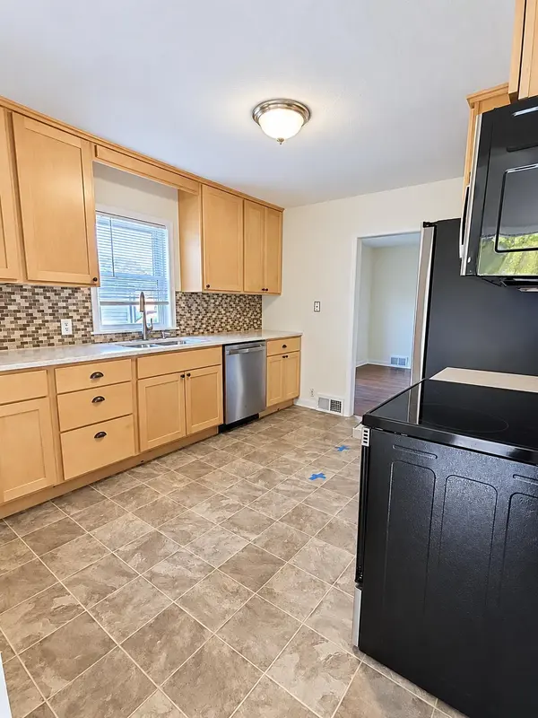 714 9th ST SW, Willmar, MN 56201
