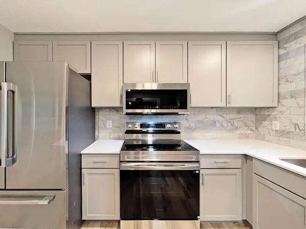 15828 Harwell AVE, Apple Valley, MN 55124