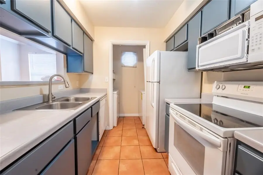 501 W 26th ST #323, Austin, TX 78705
