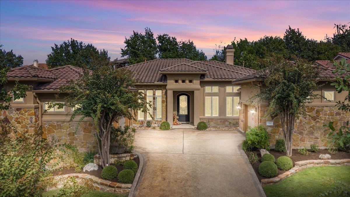206 Jack Nicklaus DR, Lakeway, TX 78738