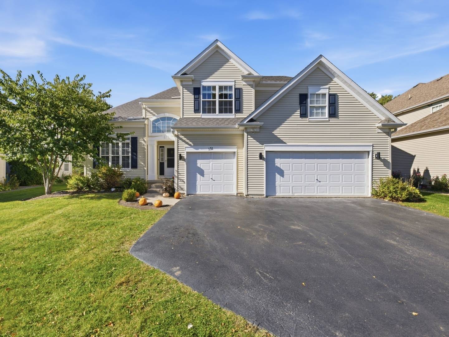 131 Glenbrook CIR, Gilberts, IL 60136