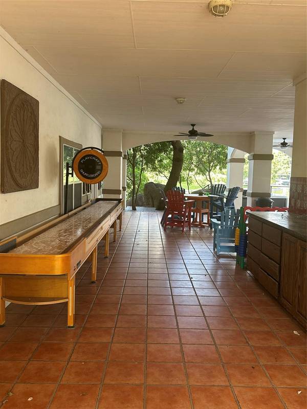327 Elm Lodge DR, Kingsland, TX 78639