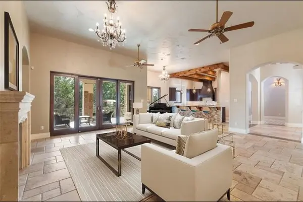 303 Camino Arbolago ST, Lakeway, TX 78734