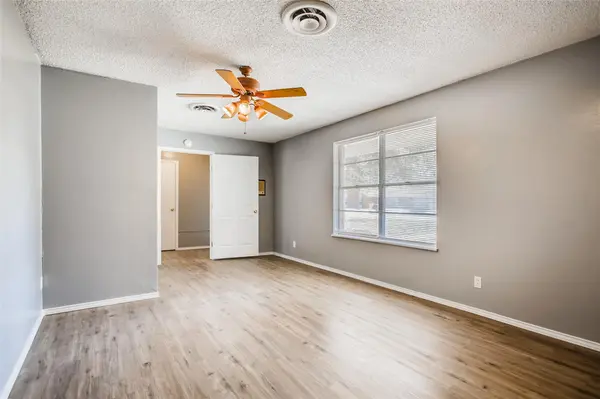 811 Vogel DR, Lockhart, TX 78644
