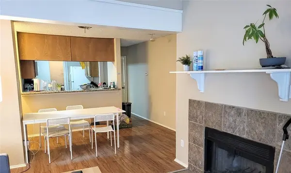 806 W 24th ST #320, Austin, TX 78705